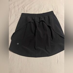 Lululemon Hotty Hot Skirt, Size 6
